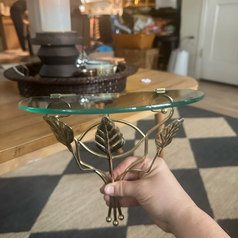 Gold Leaf Accent Wall Shelf with Glass Top